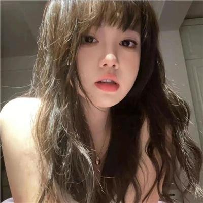 贴身俏保镖 封面
